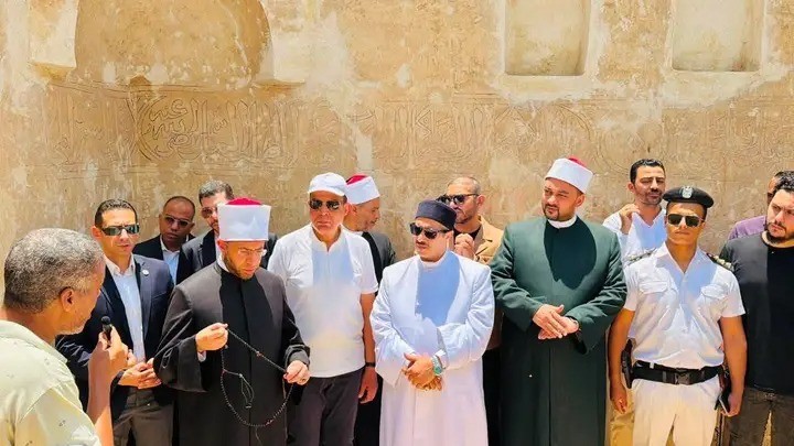 بدعوة رسمية من وزير الأوقاف.. فضيلة الشيخ جابر بغدادي يشارك في جولة تفقدية لتطوير "بقيع مصر"