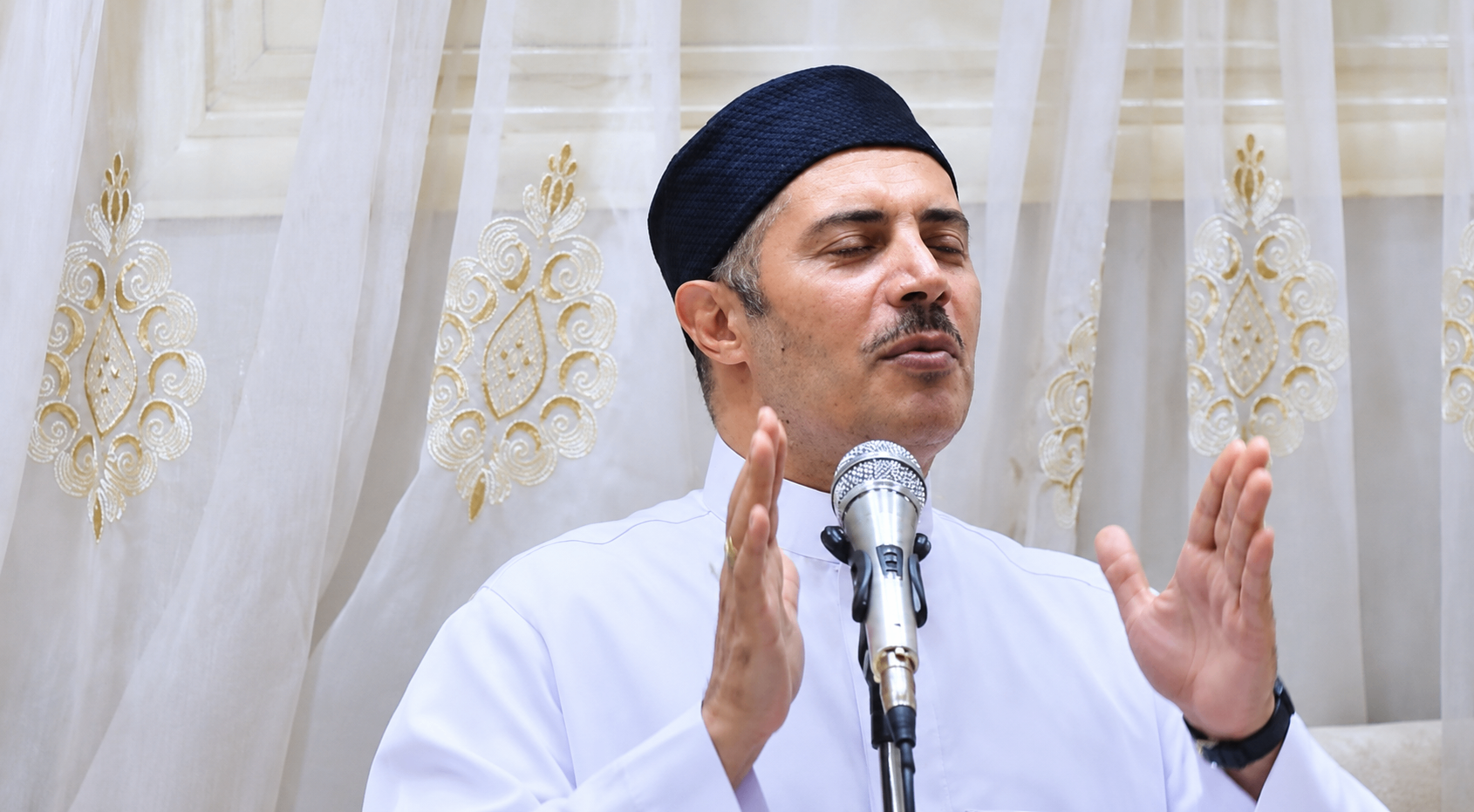  التوازن النبوي في بيتك.. كيف تجمع بين خدمة أهلك وتلبية نداء الصلاة؟